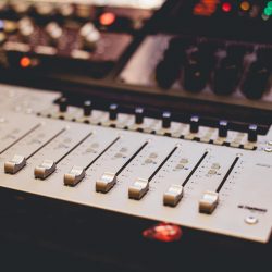 abigail-keenan-83615-unsplash